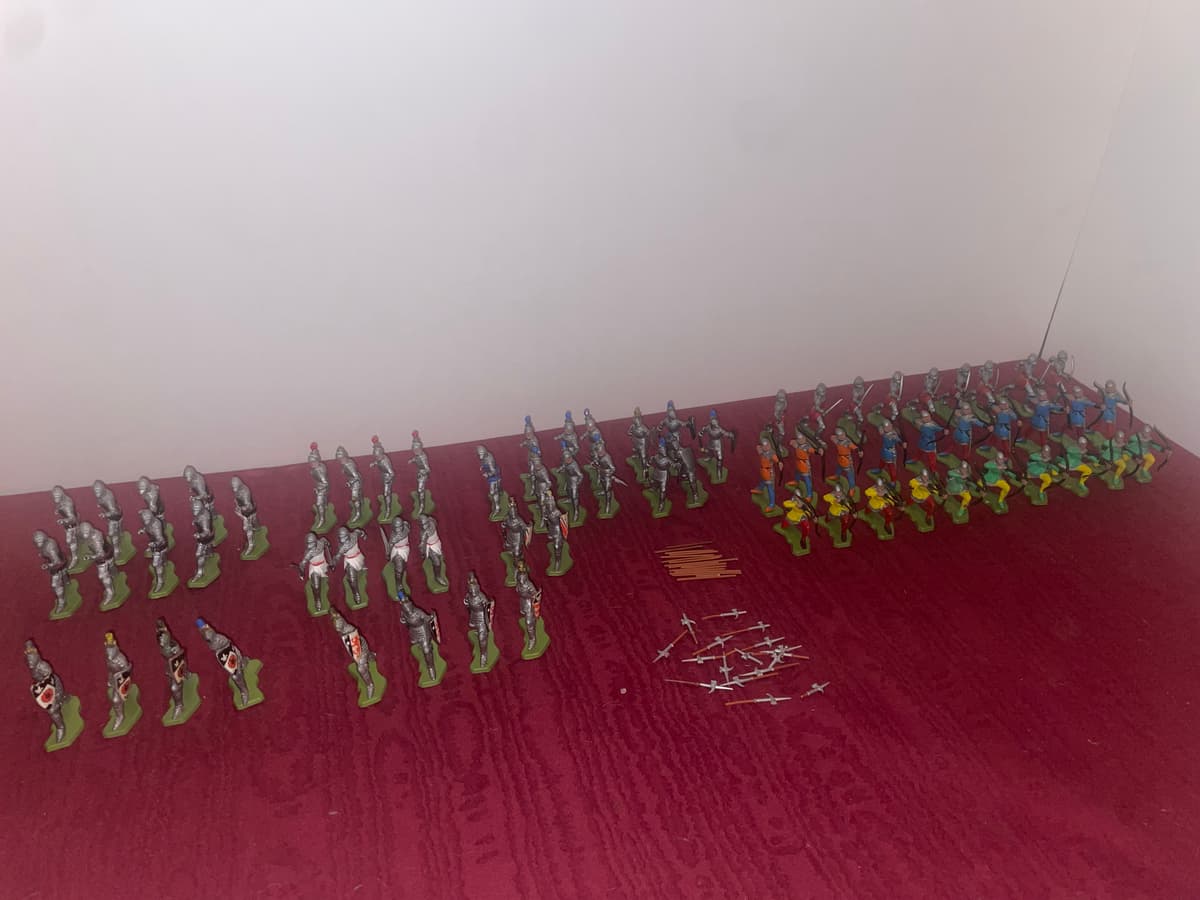 Britains Made in Hong Kong Vintage Toy Knights Lot